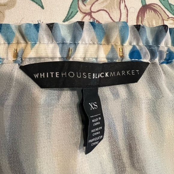 White House Black Market Blue Geometric Off/On-Shoulder Blouse S - Picture 2 of 9